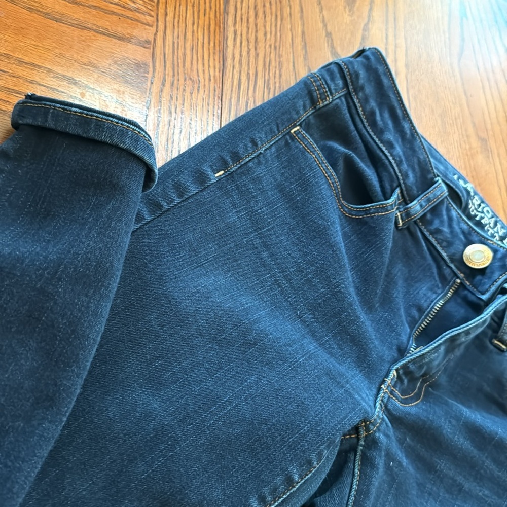 Dark Blue American Eagle Jegging Size 2. - Picture 6 of 7